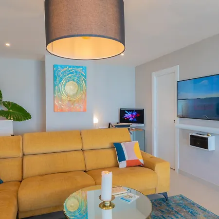 250sqm Garden Duplex With Jacuzzi, Sea View Cinema Torremolinos