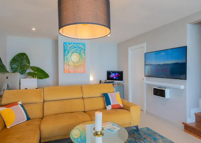 250sqm Garden Duplex With Jacuzzi, Sea View Cinema Torremolinos