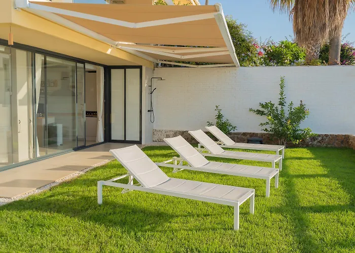 250sqm Garden Duplex With Jacuzzi, Sea View Cinema