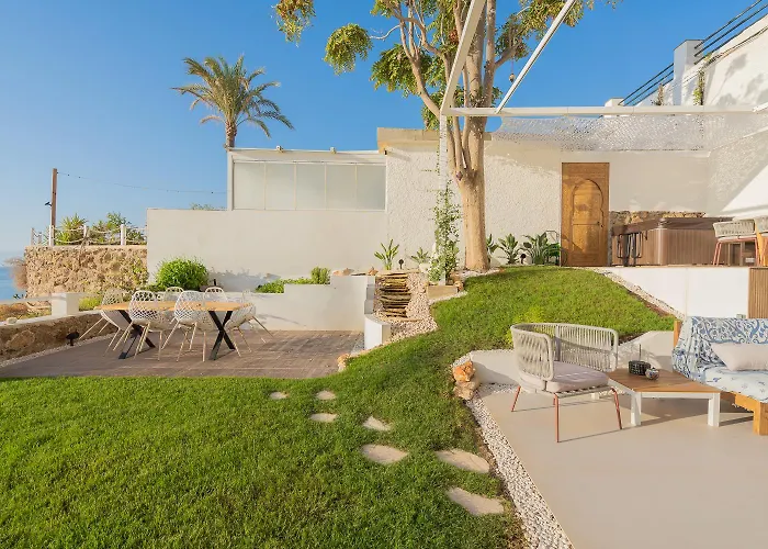 250sqm Garden Duplex With Jacuzzi, Sea View Cinema Appartement *