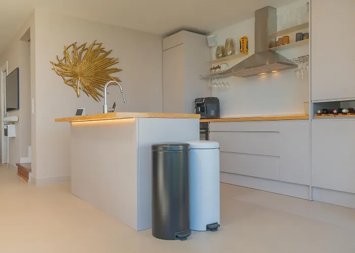 250sqm Garden Duplex With Jacuzzi, Sea View Cinema