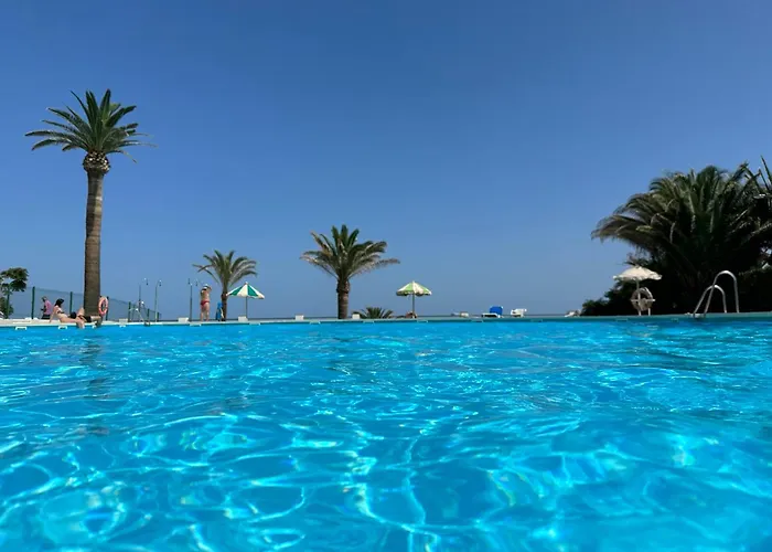 250sqm Garden Duplex With Jacuzzi, Sea View Cinema Torremolinos