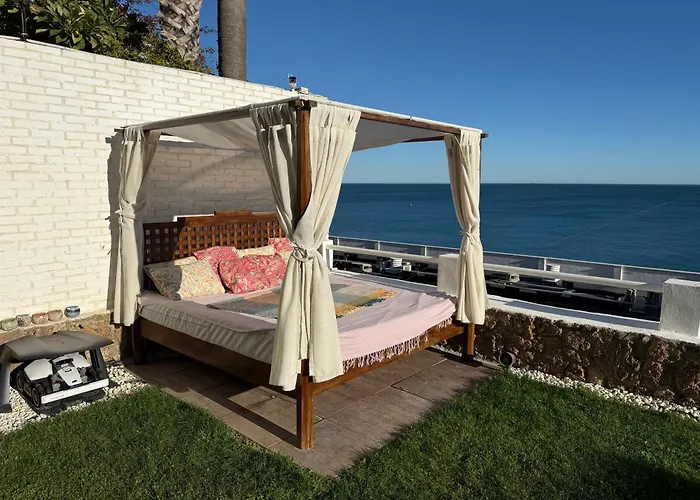 250sqm Garden Duplex With Jacuzzi, Sea View Cinema