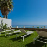 250sqm Garden Duplex With Jacuzzi, Sea View Cinema