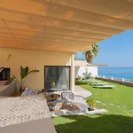Private 250sqm Garden Duplex, Jacuzzi, Cinema, Sea View Escape * Torremolinos
