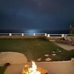 250sqm Garden Duplex With Jacuzzi, Sea View Cinema شقة
