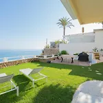 Apartment Private 250sqm Garden Duplex, Jacuzzi, Cinema, Sea View Escape Torremolinos