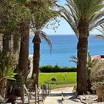 Private 250sqm Garden Duplex, Jacuzzi, Cinema, Sea View Escape Apartment