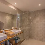 Private 250sqm Garden Duplex, Jacuzzi, Cinema, Sea View Escape *