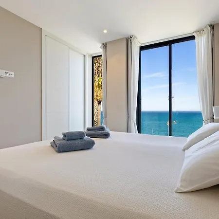 Casa Folimanka, 250sqm Garden Duplex With Jacuzzi, Sea View & Cinema Lägenhet *