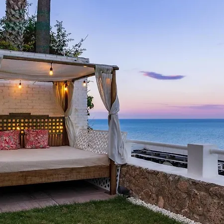 Lägenhet Casa Folimanka, 250sqm Garden Duplex With Jacuzzi, Sea View & Cinema *