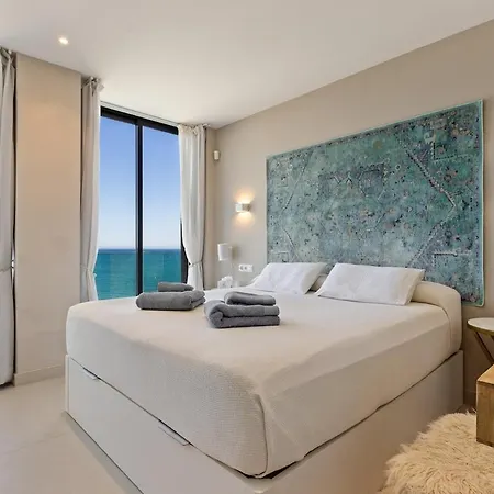 Casa Folimanka, 250sqm Garden Duplex With Jacuzzi, Sea View & Cinema Lägenhet