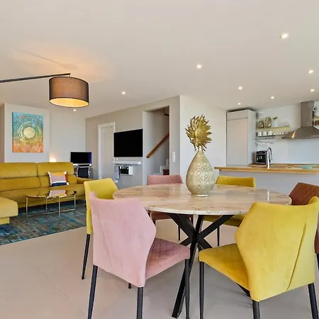 Casa Folimanka, 250sqm Garden Duplex With Jacuzzi, Sea View & Cinema *