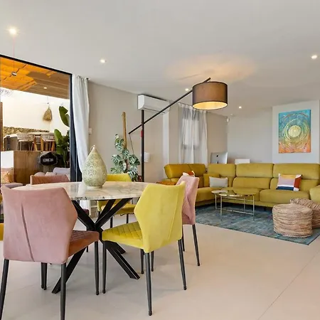 Appartement Casa Folimanka, 250sqm Garden Duplex With Jacuzzi, Sea View & Cinema Torremolinos