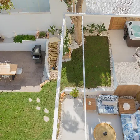 Casa Folimanka, 250sqm Garden Duplex With Jacuzzi, Sea View & Cinema * Torremolinos