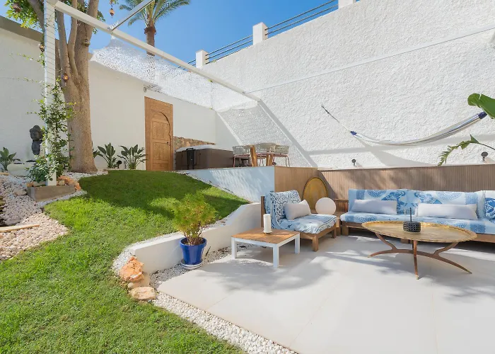 250sqm Garden Duplex With Jacuzzi, Sea View Cinema Lejlighed