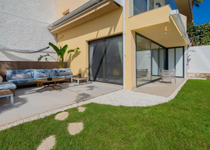 Lejlighed 250sqm Garden Duplex With Jacuzzi, Sea View Cinema Torremolinos