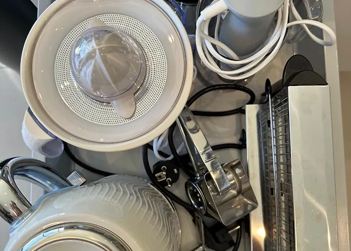 아파트 250sqm Garden Duplex With Jacuzzi, Sea View Cinema